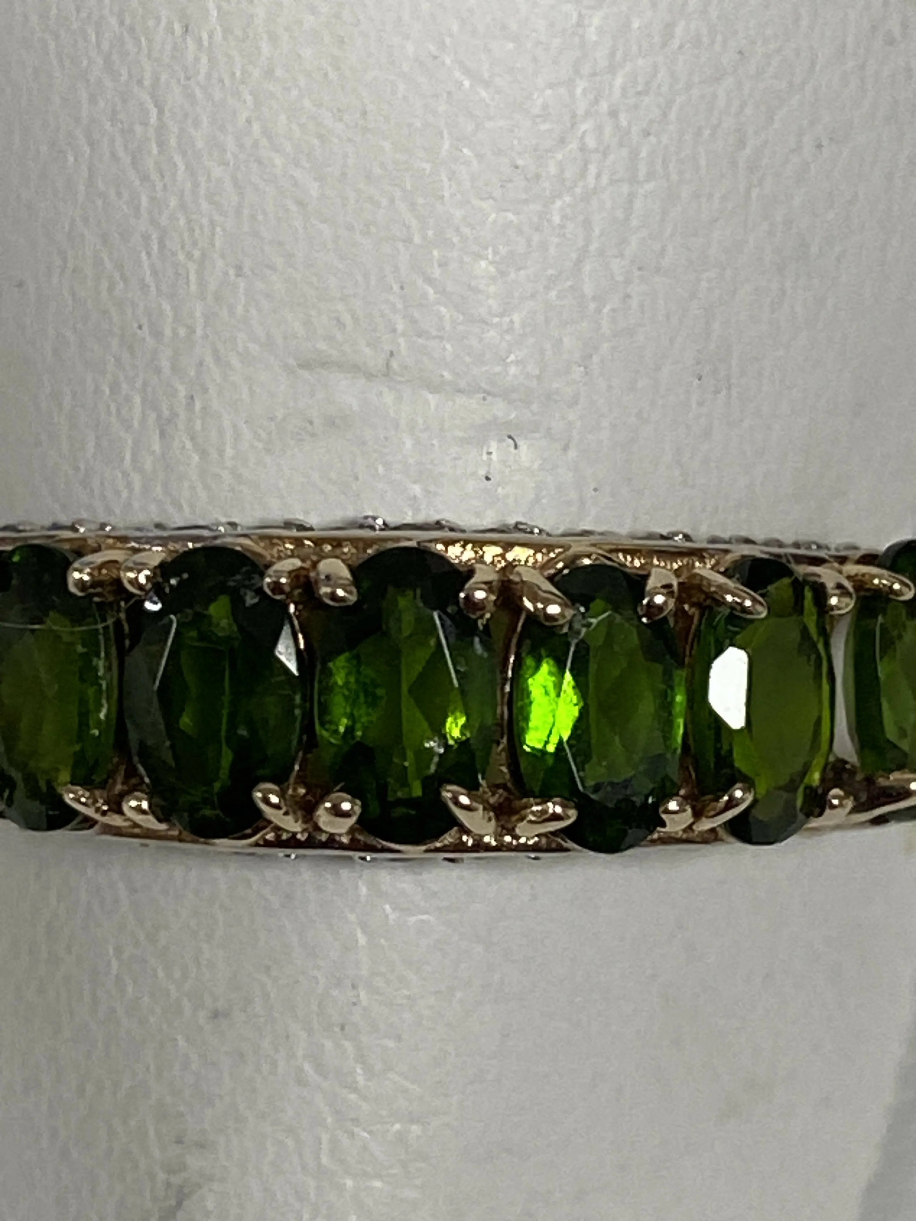 9ct Gold Green Tourmaline and Diamond Ring