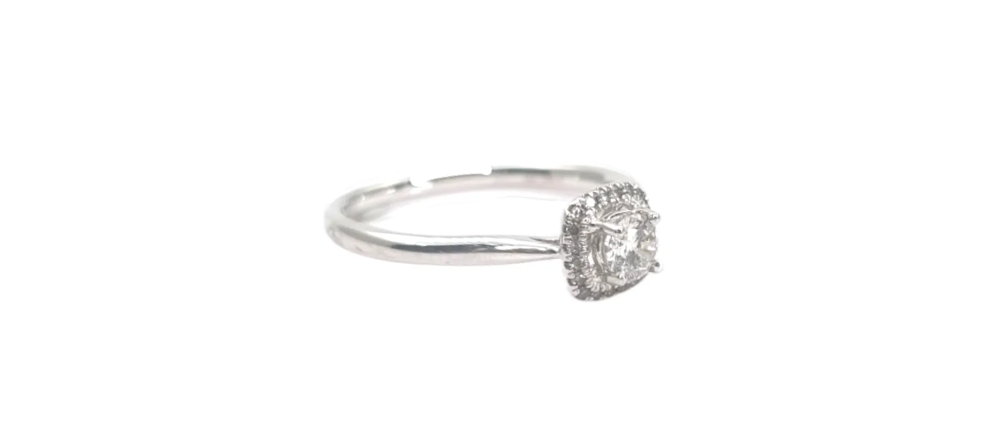 Diamond Ring in 18K White Gold