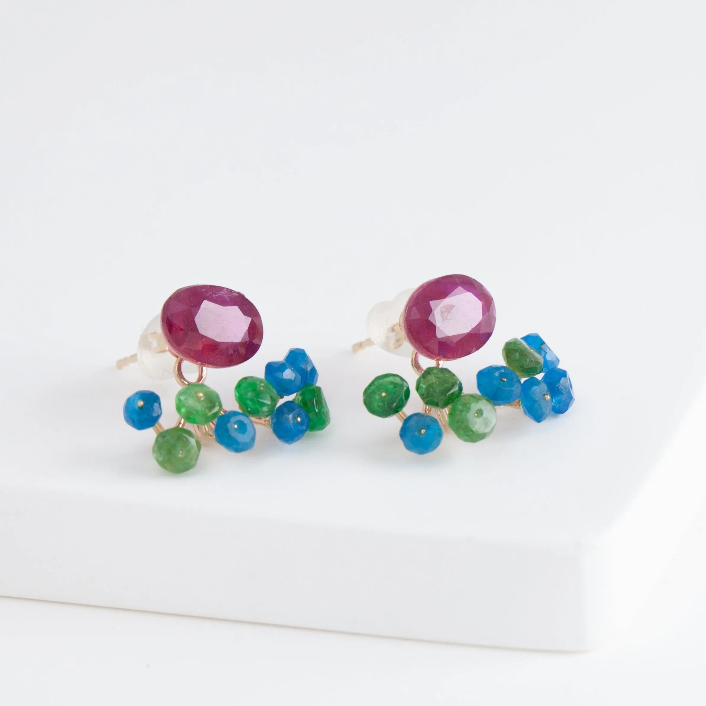 Fairy ruby and mixed stones earrings (facet-ruby)