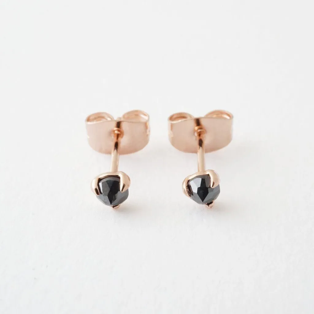 Iron Ore Point Solitaire Studs