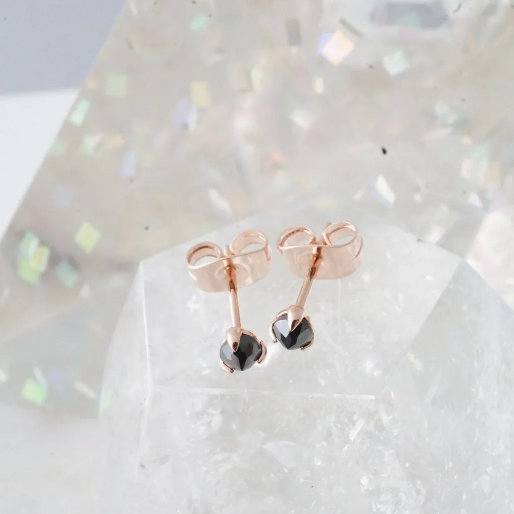 Iron Ore Point Solitaire Studs